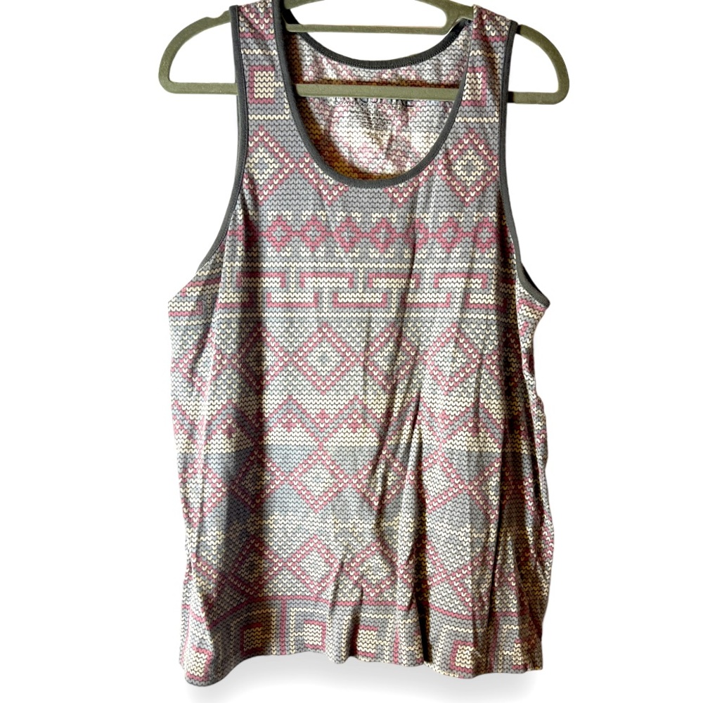 Ring of Fire‎ LA Athletic tank with Sweater Knit Printed Pattern  L